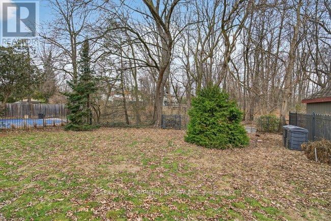 179 Digby Road, Oakville, Ontario  L6J 6A8 - Photo 2 - W12699416