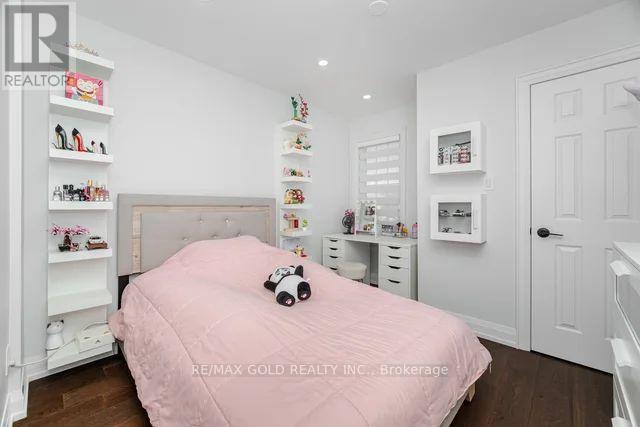 10 Cloverlawn Street, Brampton (Fletcher's Meadow), Ontario  L7A 3X5 - Photo 31 - W12699420