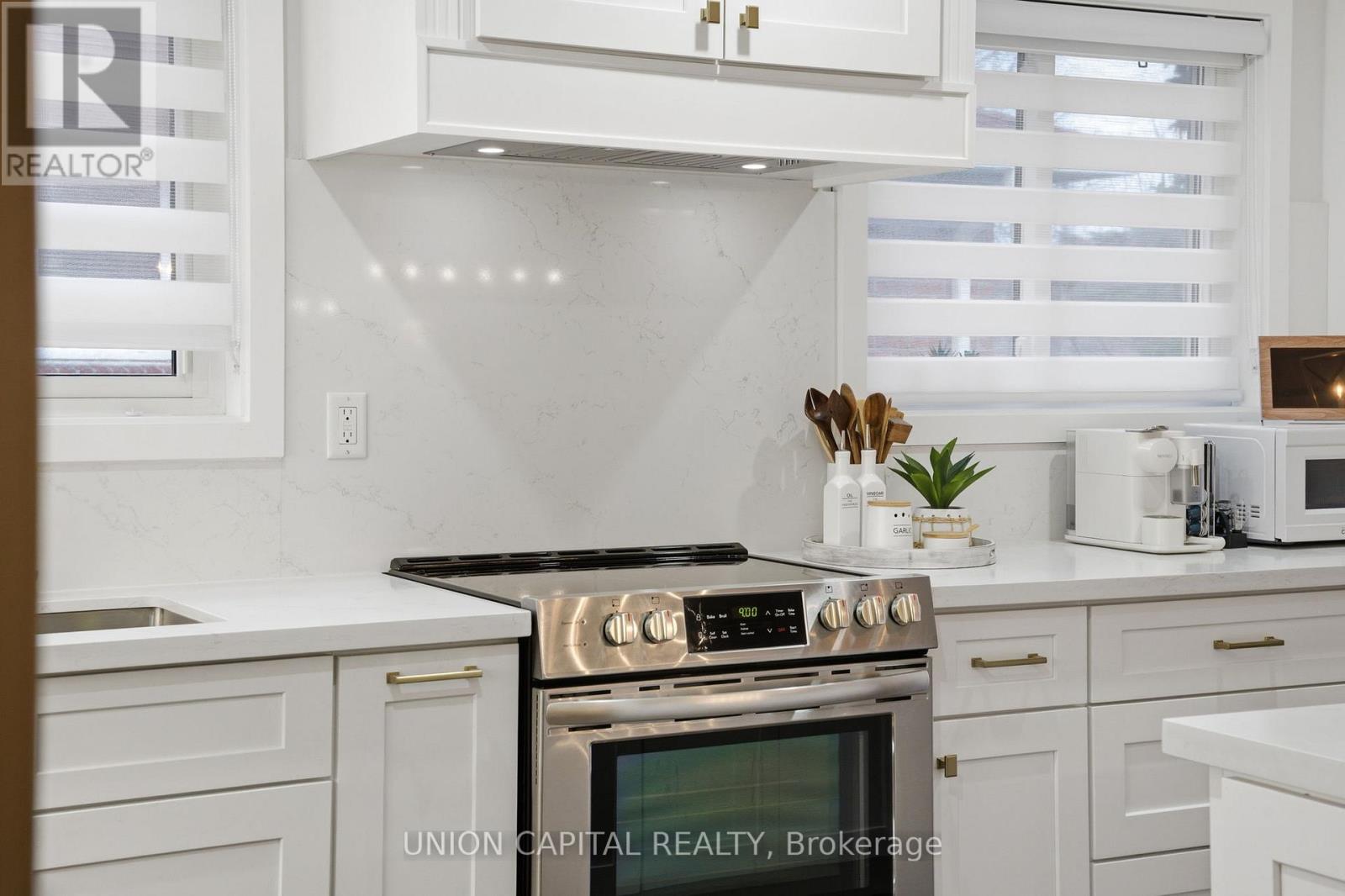 3381 Homark Drive, Mississauga, Ontario  L4Y 2K6 - Photo 10 - W12699422