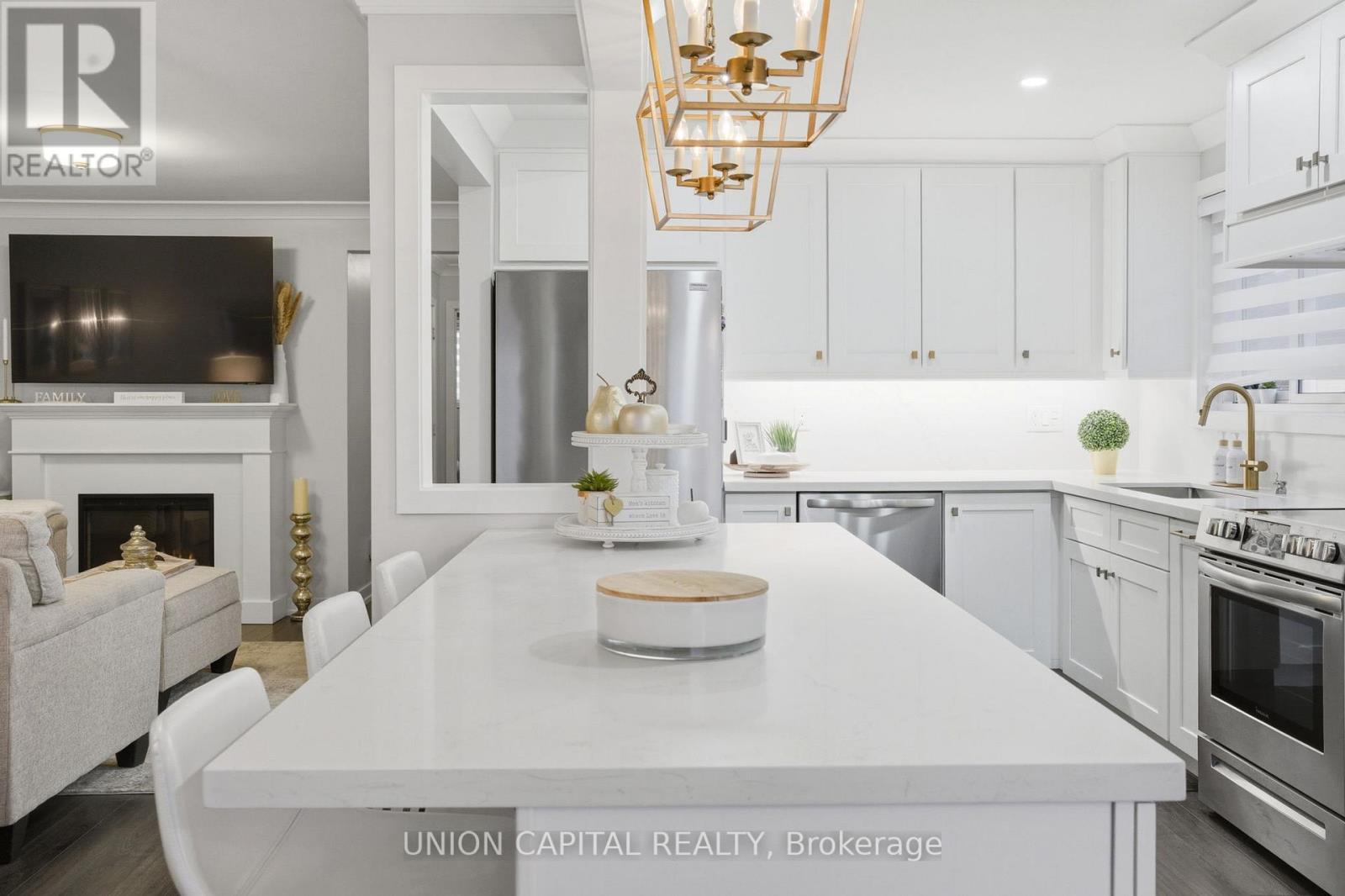 3381 Homark Drive, Mississauga, Ontario  L4Y 2K6 - Photo 4 - W12699422