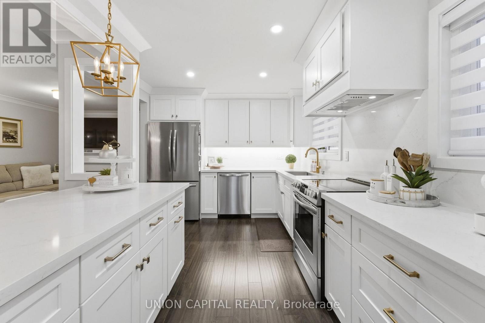 3381 Homark Drive, Mississauga, Ontario  L4Y 2K6 - Photo 5 - W12699422