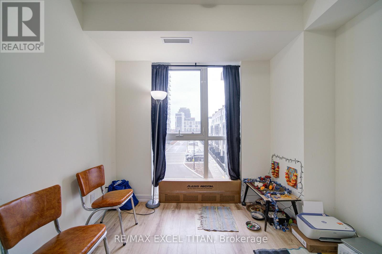 303 - 335 Wheat Boom Drive, Oakville, Ontario  L6H 7C2 - Photo 21 - W12699430