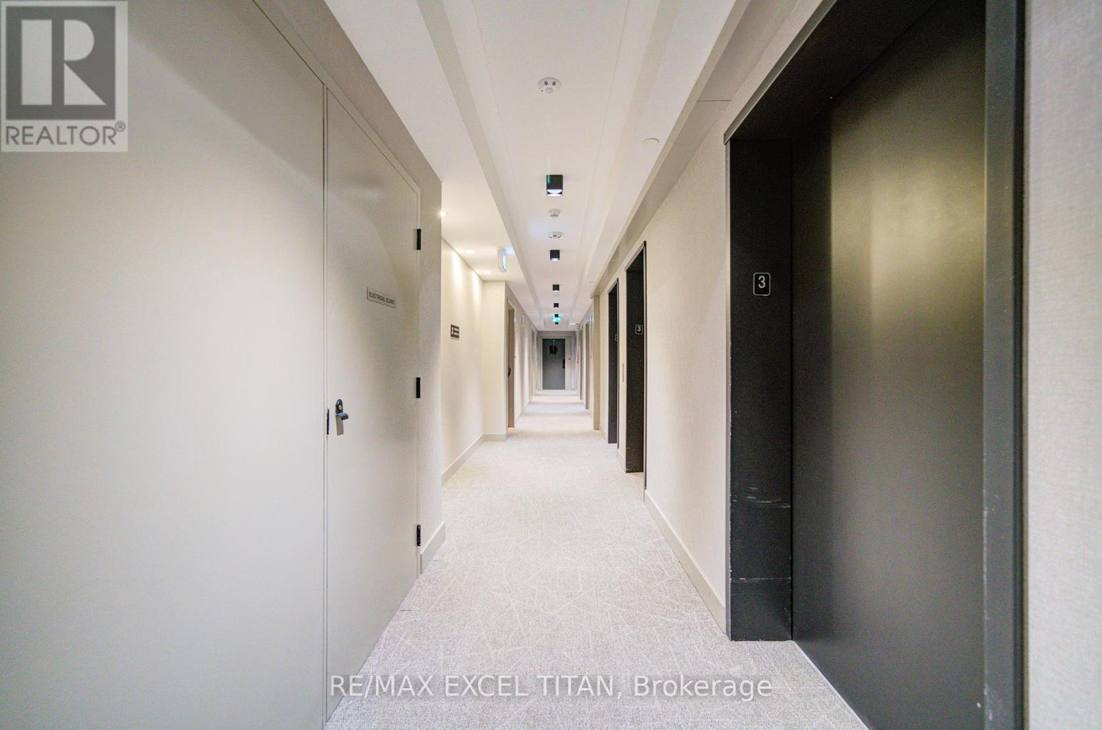 303 - 335 Wheat Boom Drive, Oakville, Ontario  L6H 7C2 - Photo 4 - W12699430