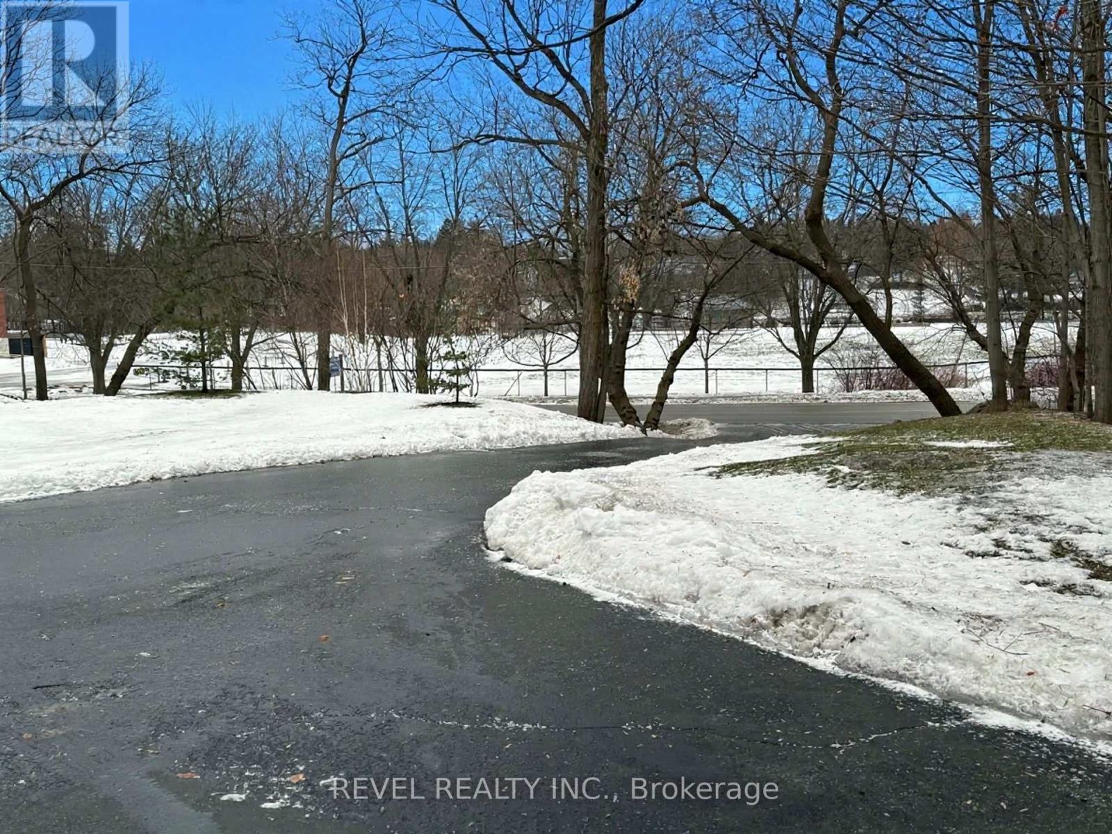 116 Campbell Avenue E, Milton, Ontario  L0P 1B0 - Photo 3 - W12699432