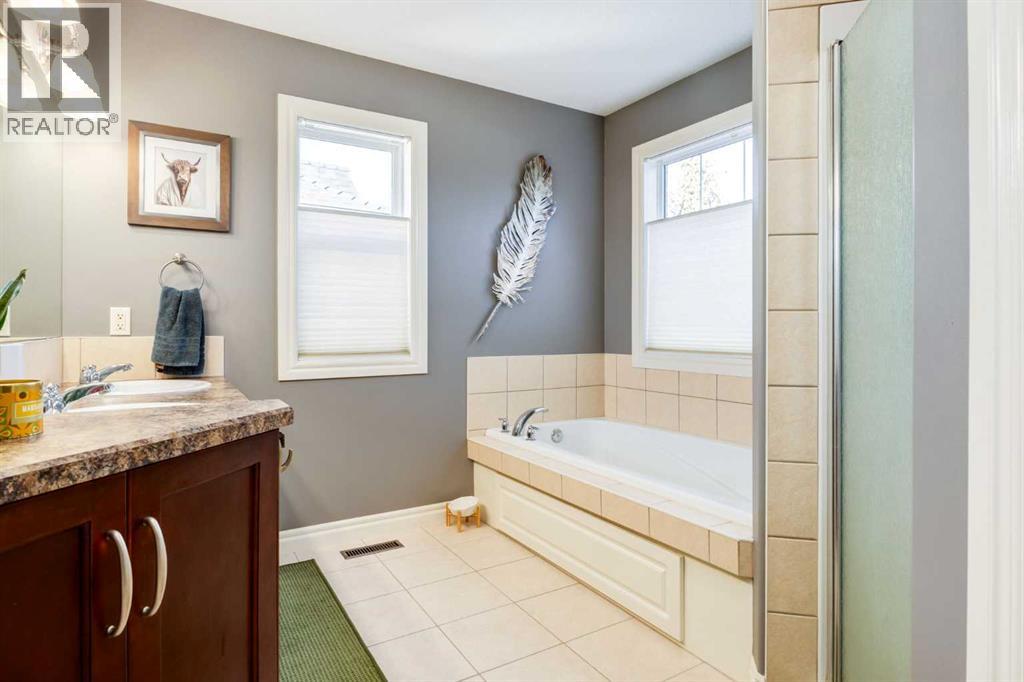 27 Tuscany Estates Drive Nw, Calgary, Alberta  T3L 2Z7 - Photo 35 - A2279160