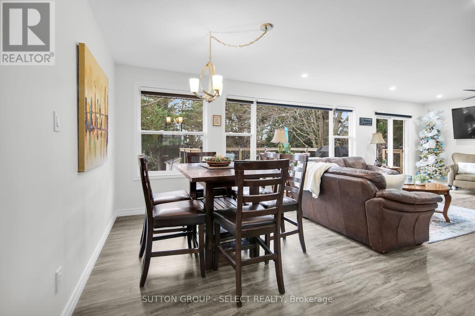 21069 Riverview Drive, Thames Centre, Ontario  N0M 2P0 - Photo 12 - X12577604