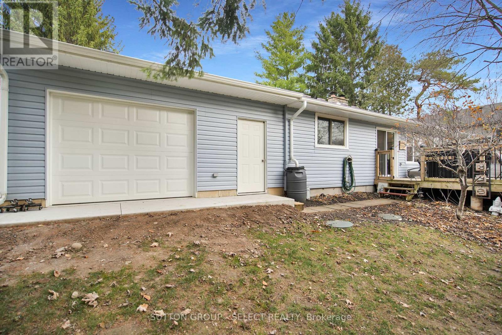 21069 Riverview Drive, Thames Centre, Ontario  N0M 2P0 - Photo 34 - X12577604