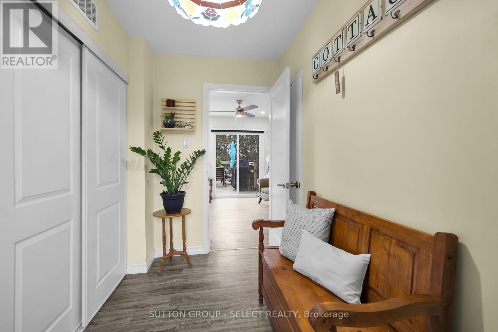 21069 Riverview Drive, Thames Centre, Ontario  N0M 2P0 - Photo 9 - X12577604