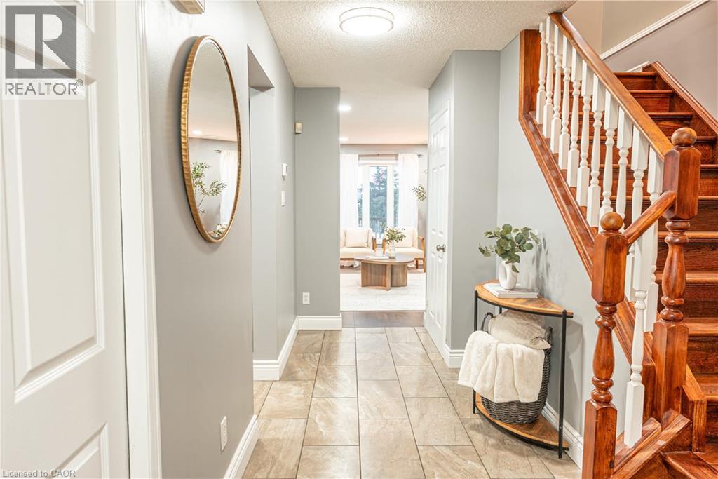 42 Roman Crescent, London, Ontario  N5V 4W4 - Photo 2 - 40798763