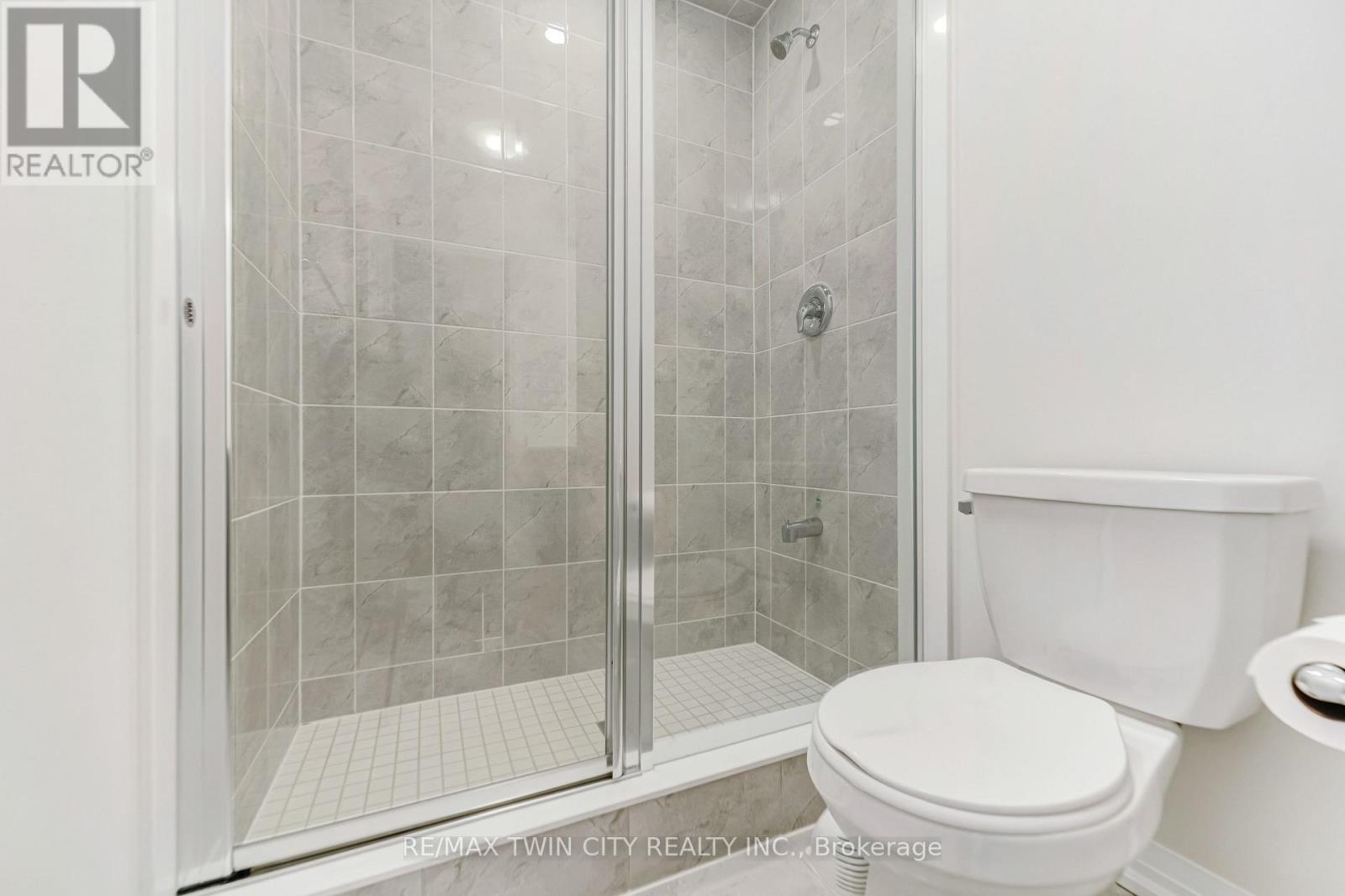 29 Blacklock Street, Cambridge, Ontario  N1S 0E2 - Photo 14 - X12699330