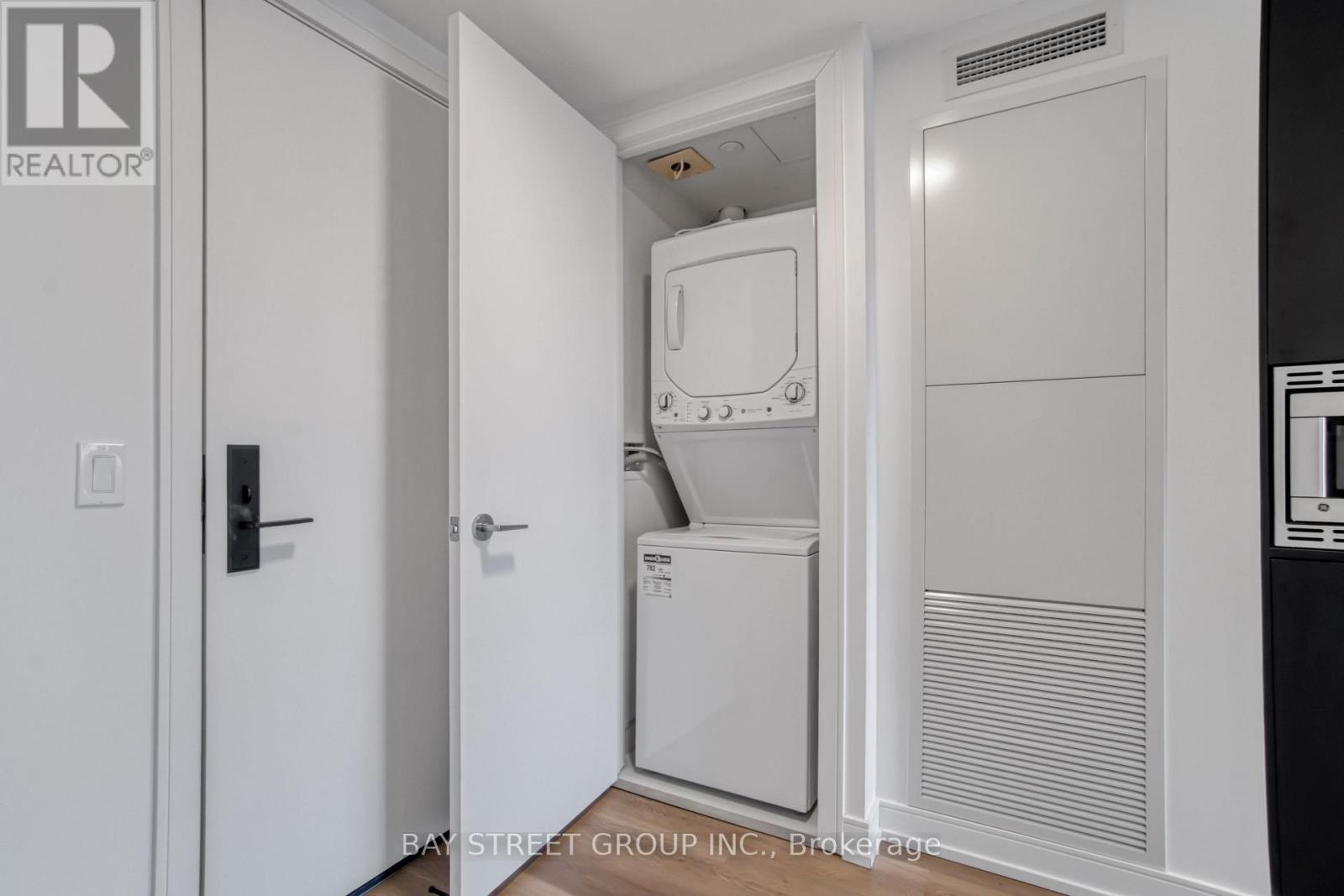 826 - 1 Jarvis Street E, Hamilton, Ontario  L8R 3J2 - Photo 27 - X12699366