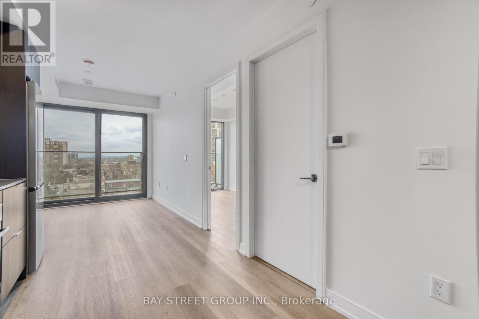 826 - 1 Jarvis Street E, Hamilton, Ontario  L8R 3J2 - Photo 9 - X12699366