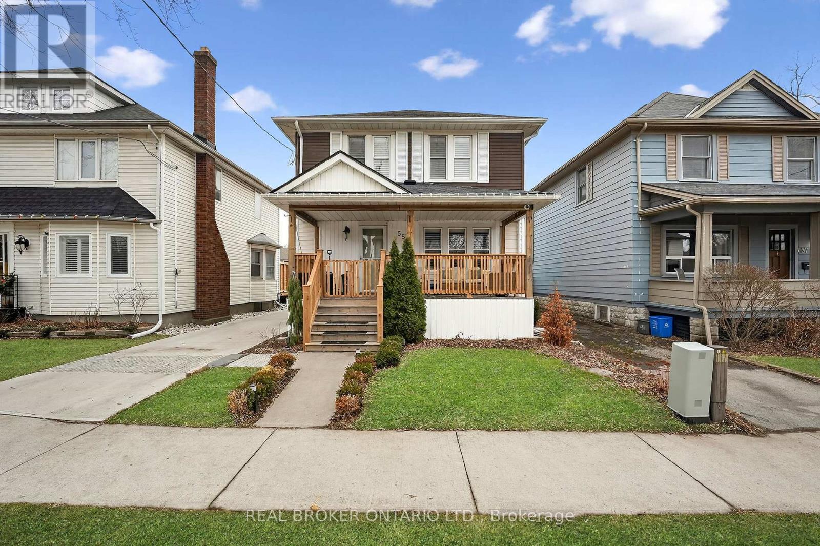 55 Thomas Street, St. Catharines, Ontario  L2R 6L8 - Photo 1 - X12699390