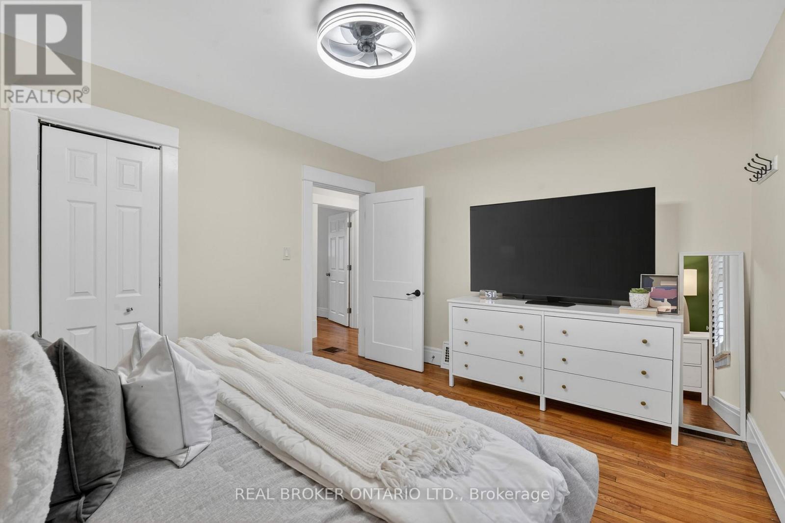 55 Thomas Street, St. Catharines, Ontario  L2R 6L8 - Photo 19 - X12699390