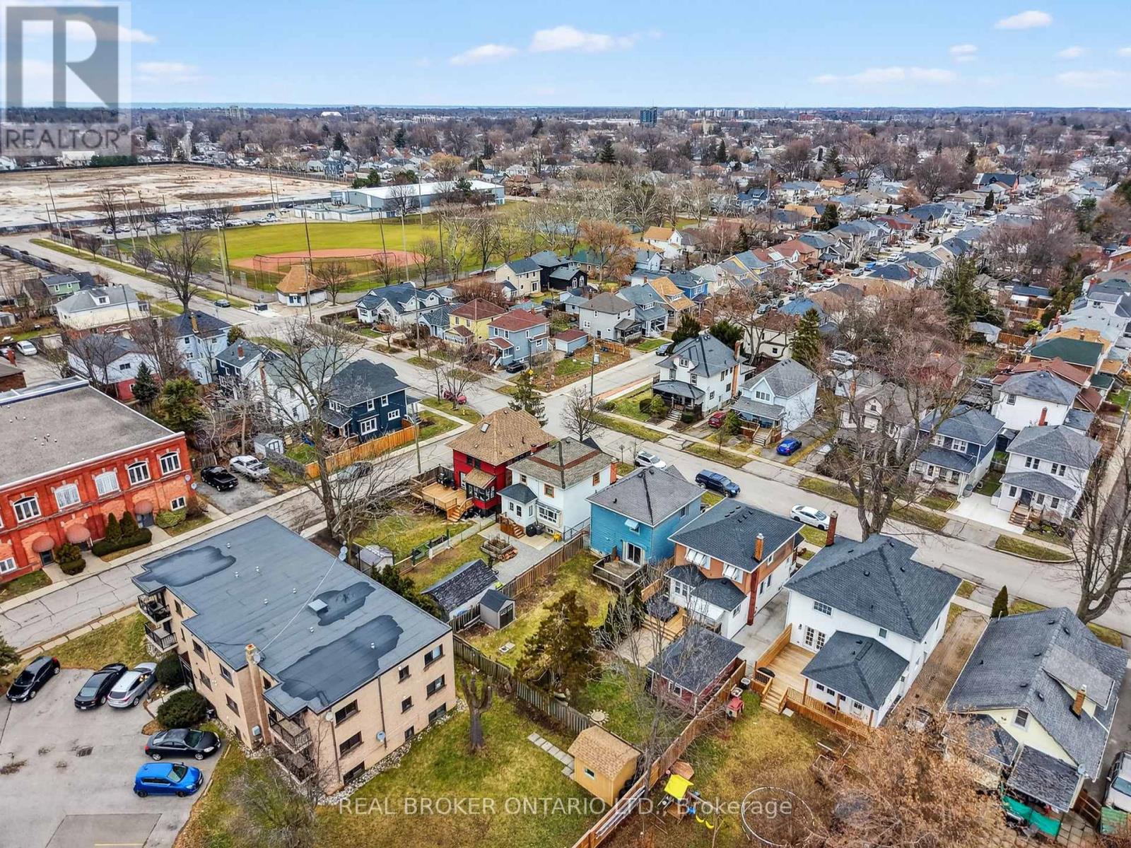 55 Thomas Street, St. Catharines, Ontario  L2R 6L8 - Photo 33 - X12699390