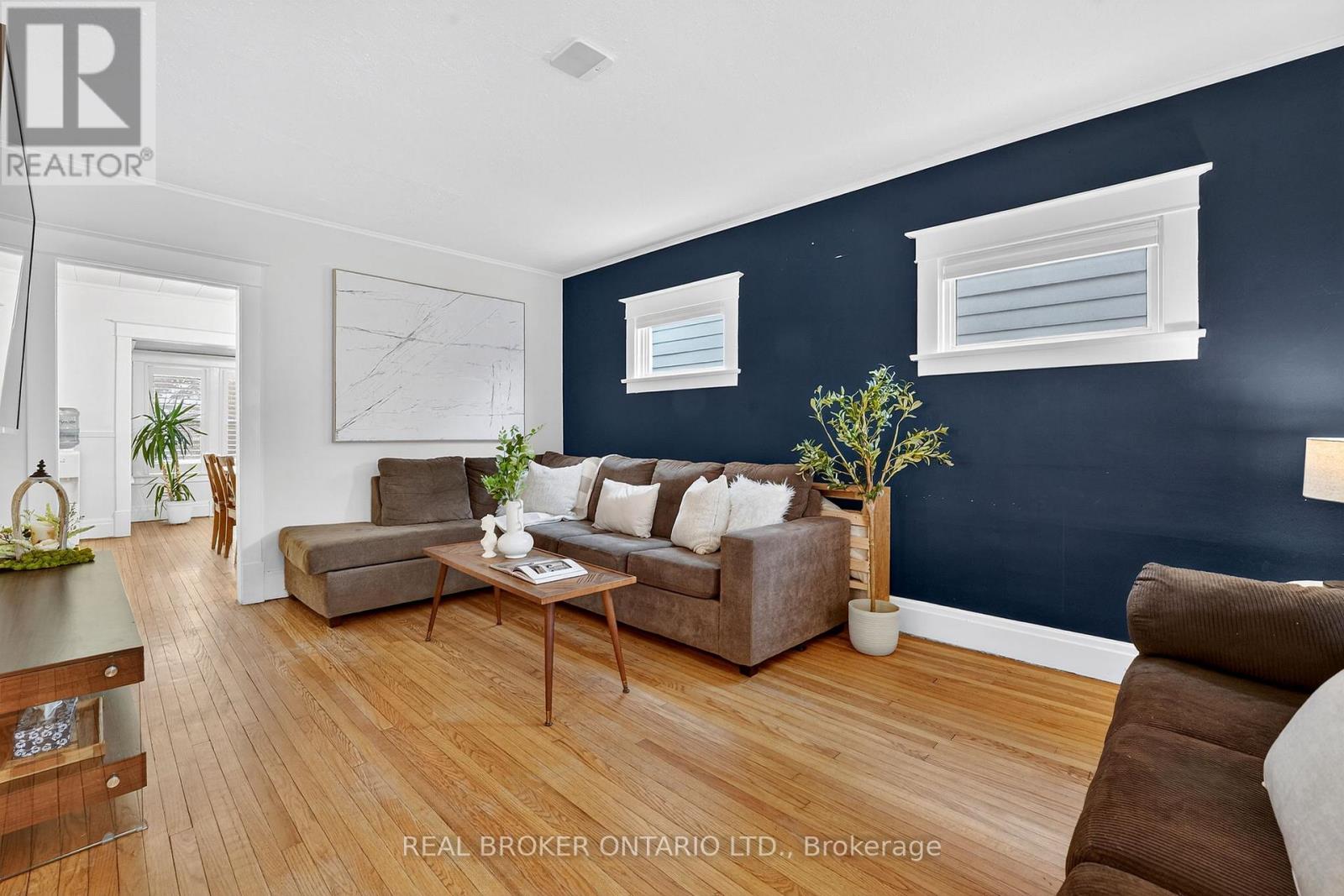 55 Thomas Street, St. Catharines, Ontario  L2R 6L8 - Photo 7 - X12699390