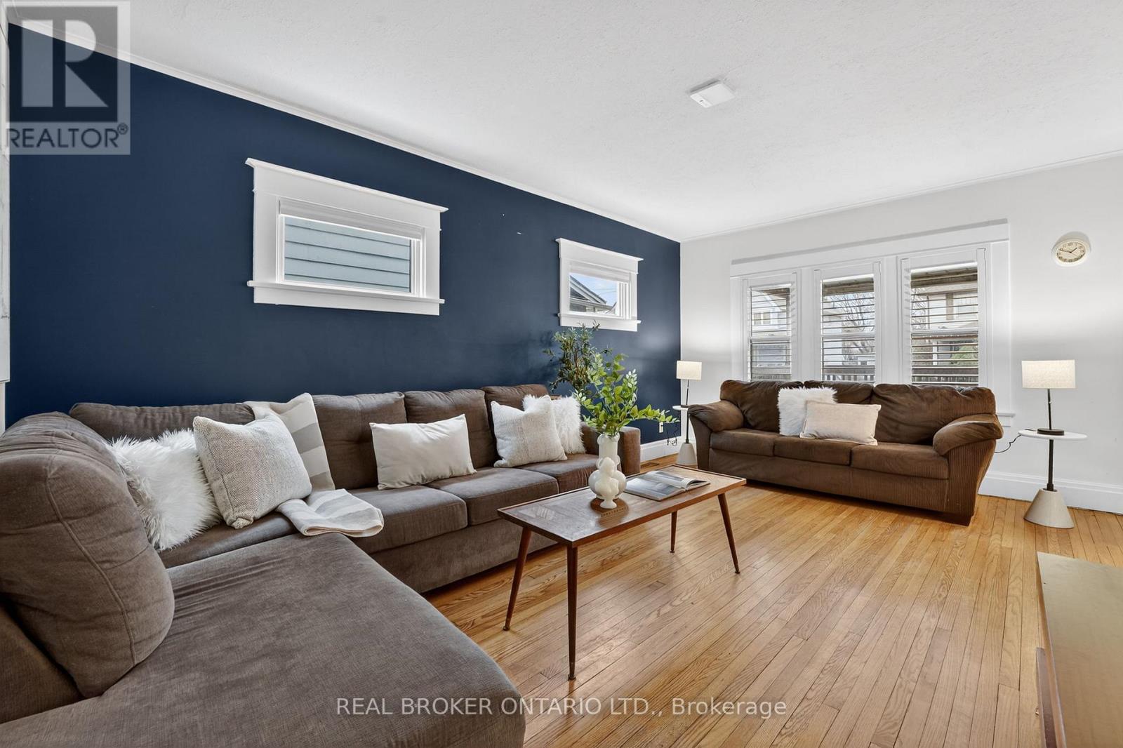 55 Thomas Street, St. Catharines, Ontario  L2R 6L8 - Photo 8 - X12699390