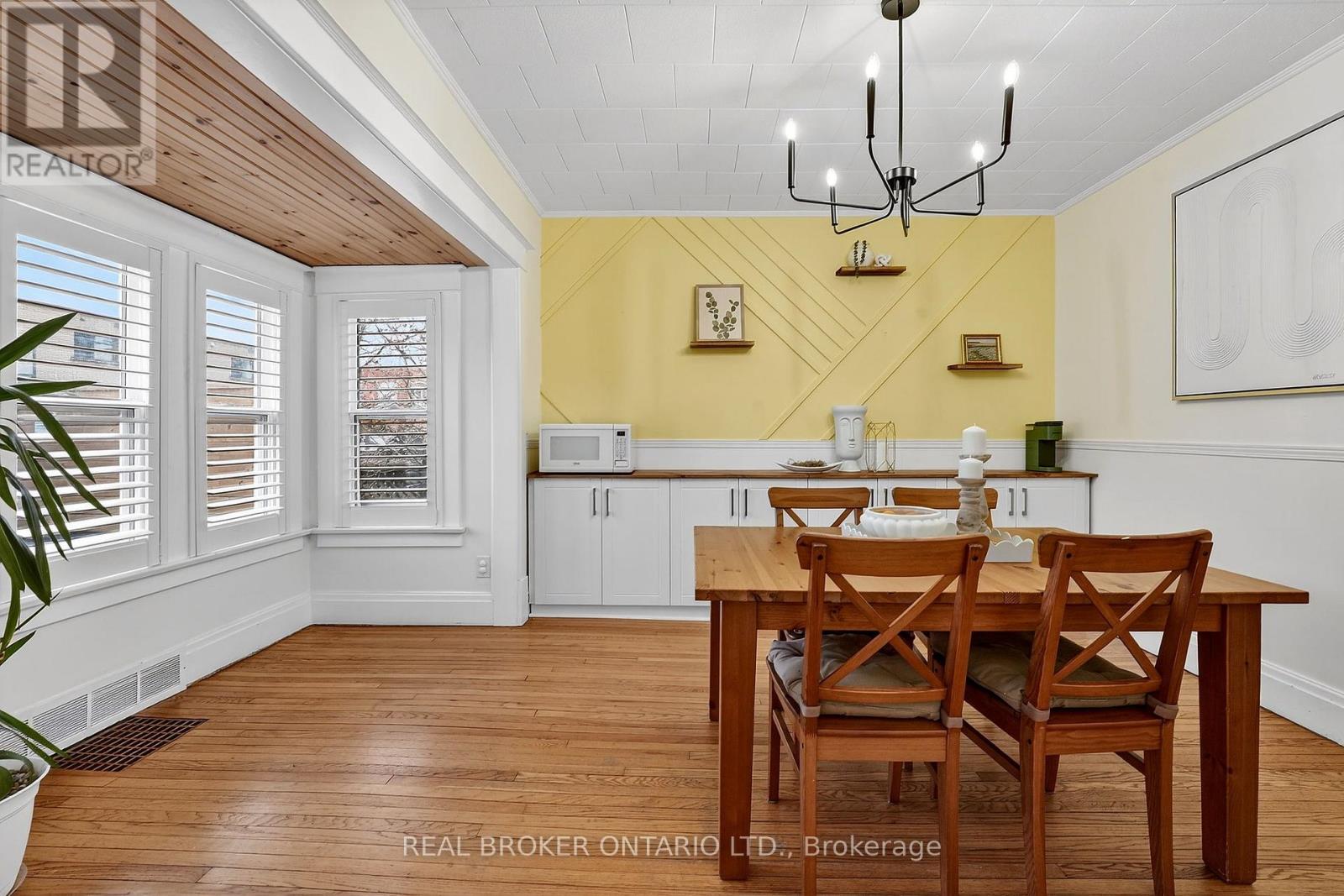 55 Thomas Street, St. Catharines, Ontario  L2R 6L8 - Photo 9 - X12699390