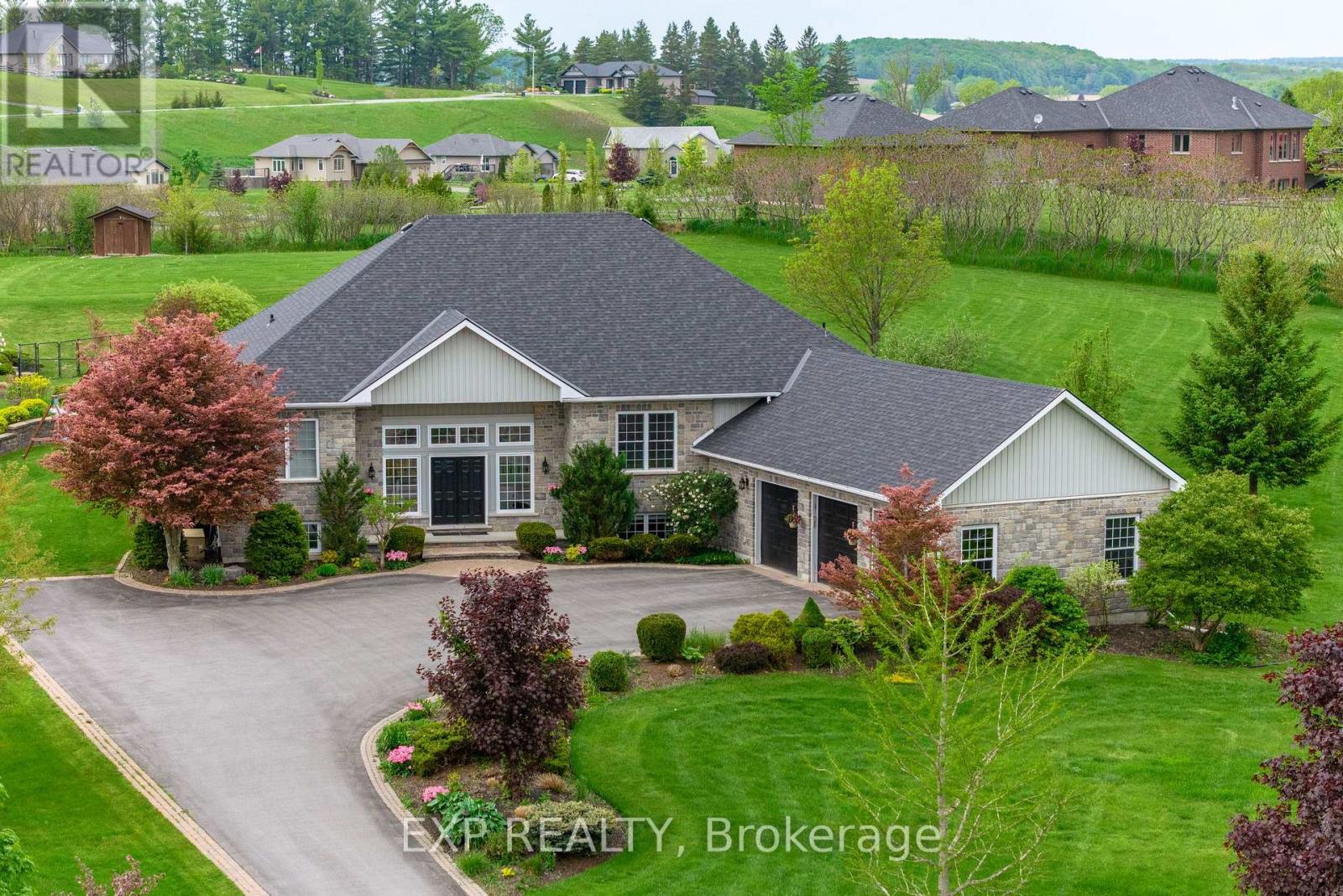 107 Country Charm Drive, Belleville (Thurlow Ward), Ontario  K0K 2V0 - Photo 2 - X12699456