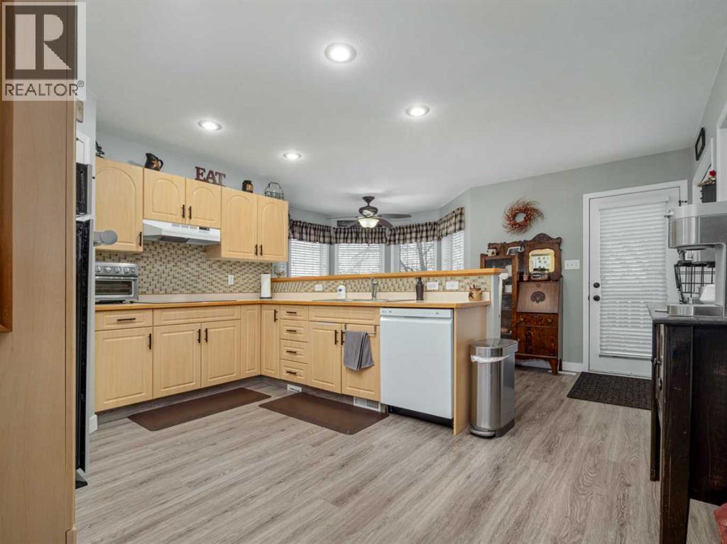 89 Stafford Boulevard N, Lethbridge, Alberta  T1H 6H3 - Photo 11 - A2277294