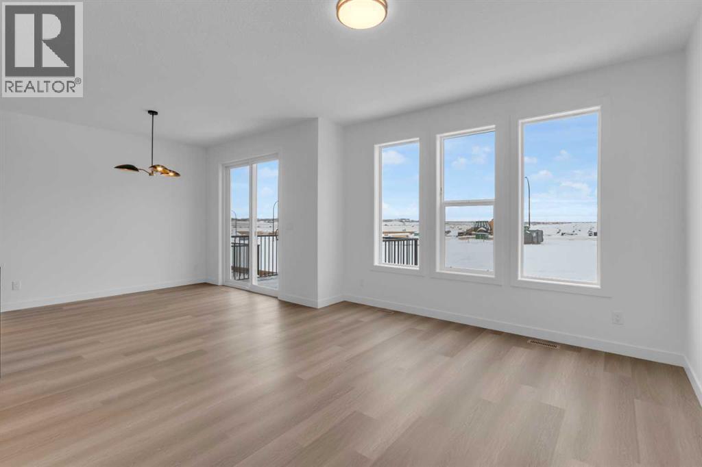 1325 South Point Parade Sw, Airdrie, Alberta  T4B 0Y7 - Photo 11 - A2272948