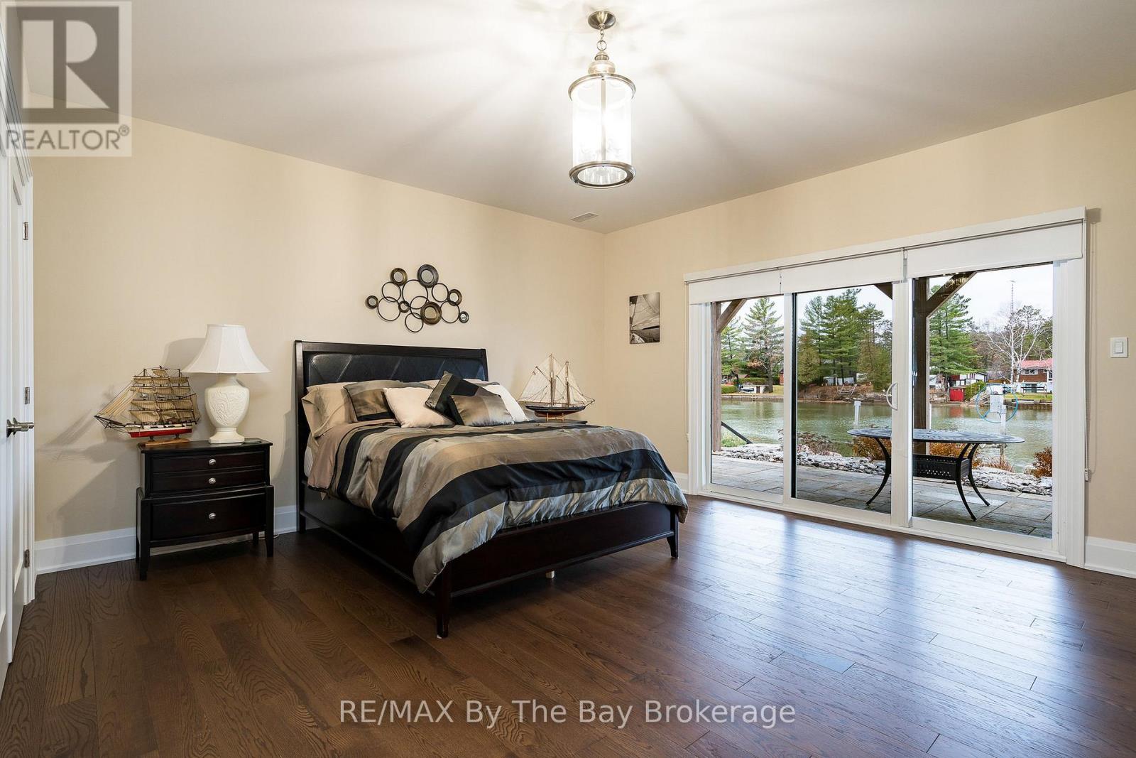 18 Edgewater Road, Wasaga Beach, Ontario  L9Z 2W3 - Photo 31 - S12699728