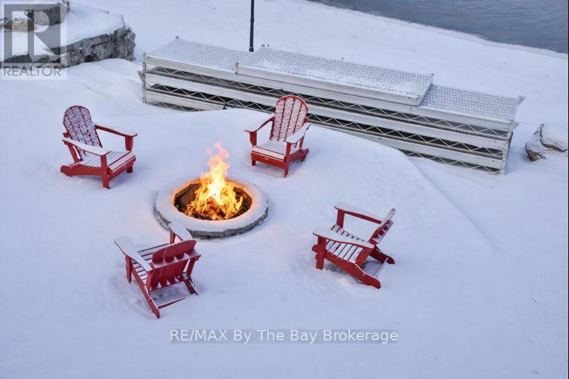 18 Edgewater Road, Wasaga Beach, Ontario  L9Z 2W3 - Photo 6 - S12699728