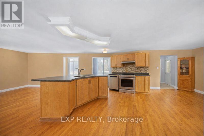 723 Route 200 Road, Russell, Ontario  K4R 1E5 - Photo 4 - X12699552