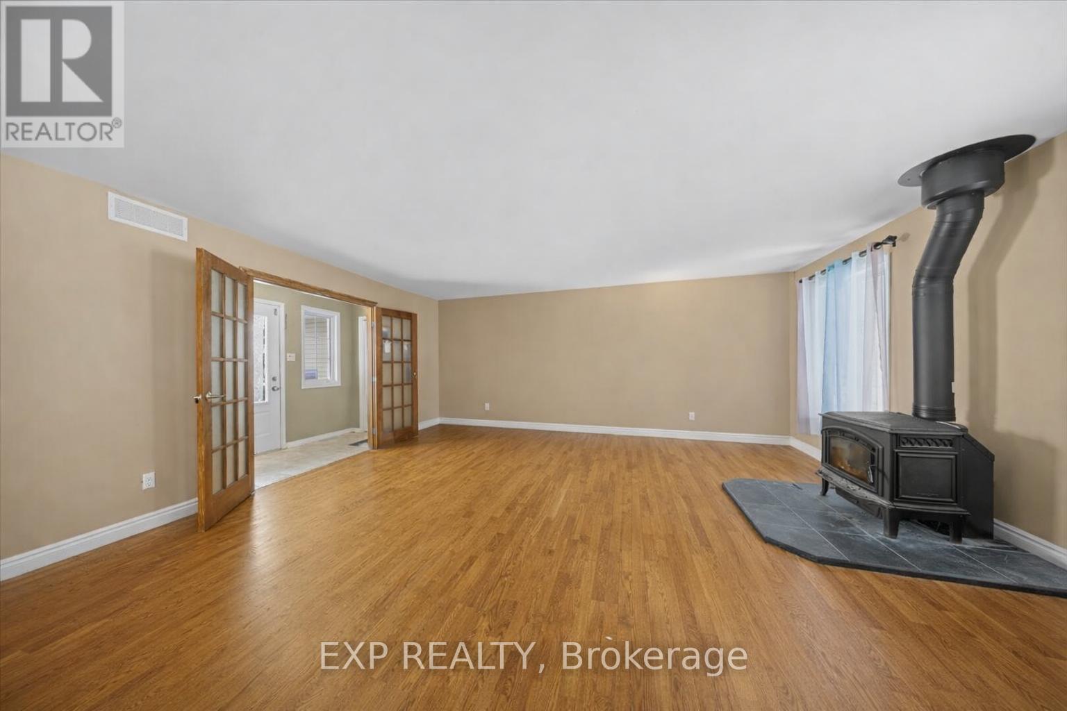 723 Route 200 Road, Russell, Ontario  K4R 1E5 - Photo 6 - X12699552