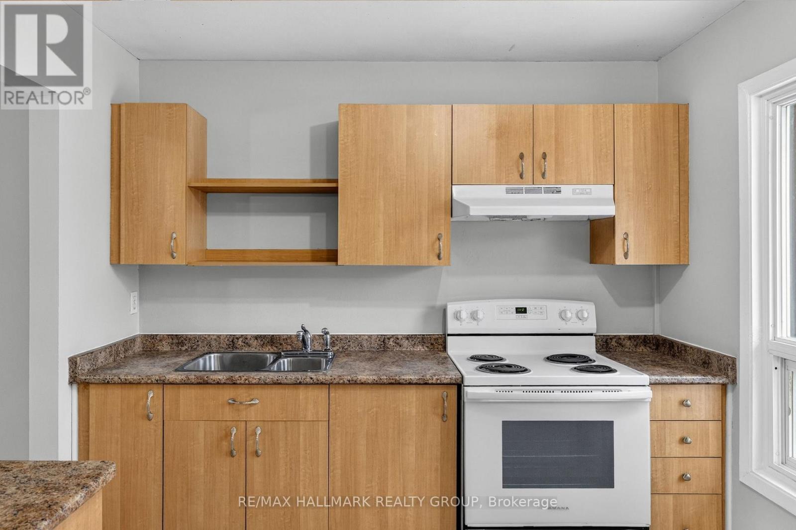 3219 Stockton Drive, Ottawa, Ontario  K1T 1S3 - Photo 17 - X12699594