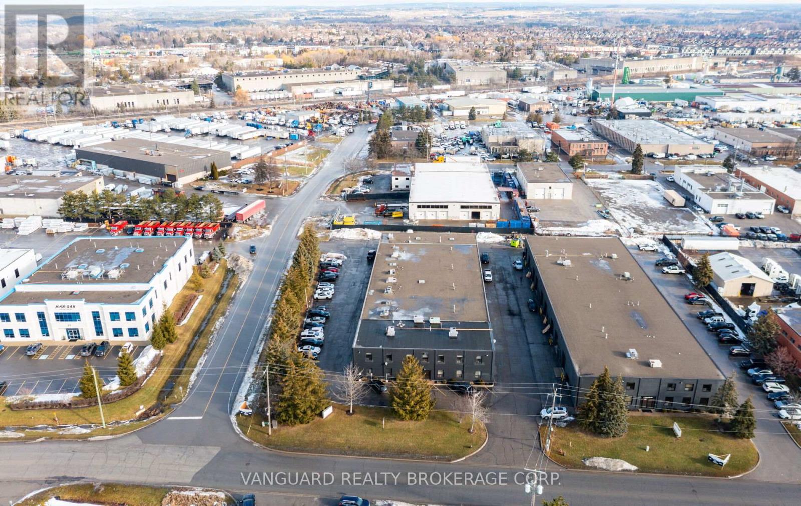 7-8 - 13 Holland Drive, Caledon, Ontario  L7E 1G7 - Photo 3 - W12663296