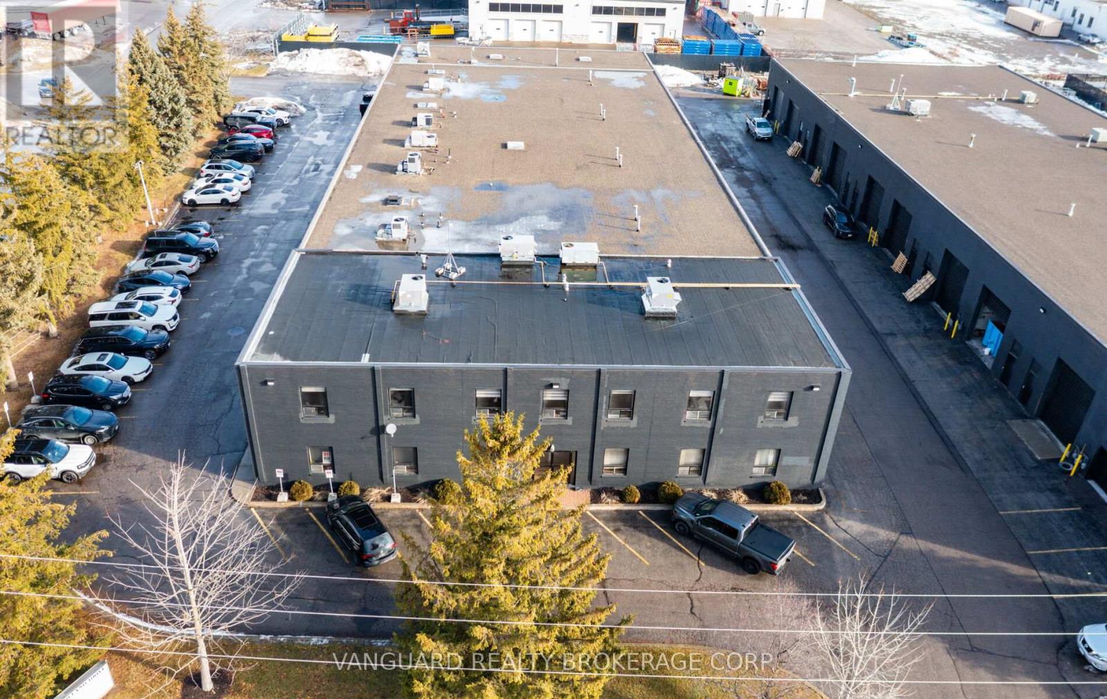 7-8 - 13 Holland Drive, Caledon, Ontario  L7E 1G7 - Photo 5 - W12663296