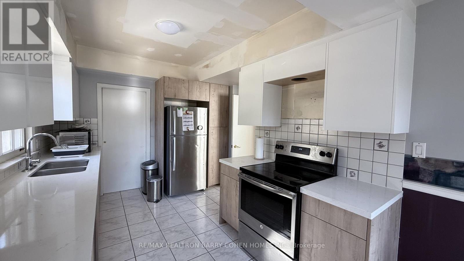 37 Wilket Road, Toronto, Ontario  M2L 1N9 - Photo 9 - C12550010