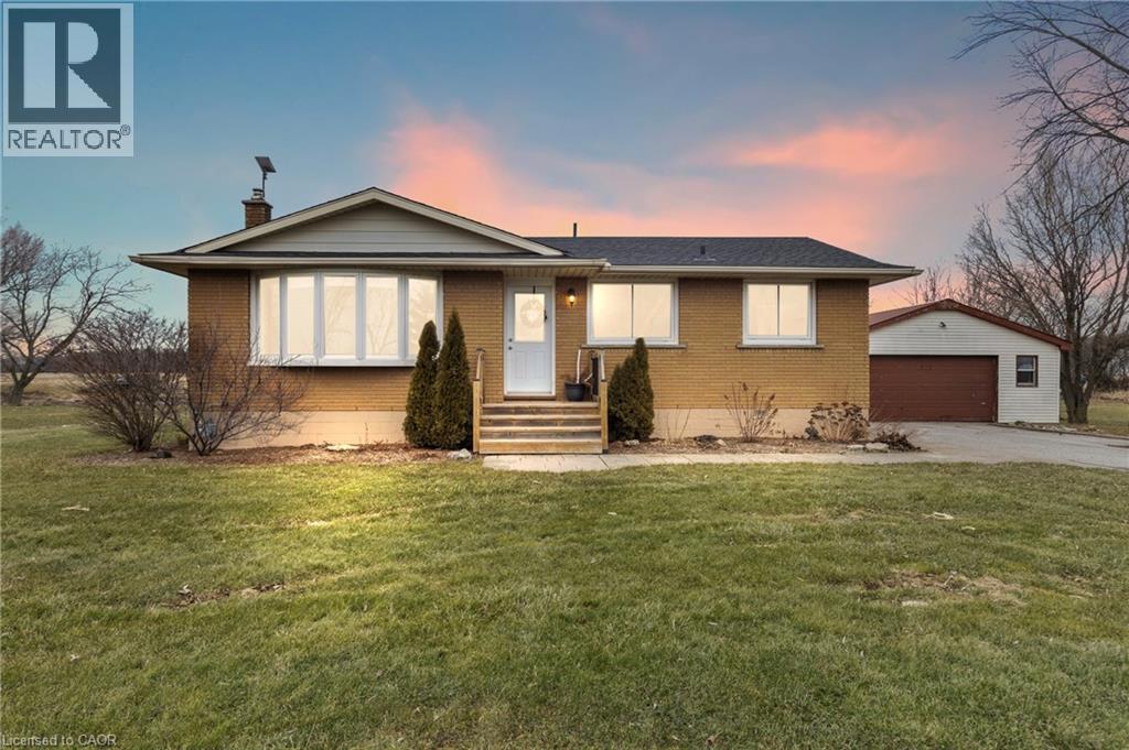 5993 Silver Street, West Lincoln, Ontario  L0R 1Y0 - Photo 2 - 40798616