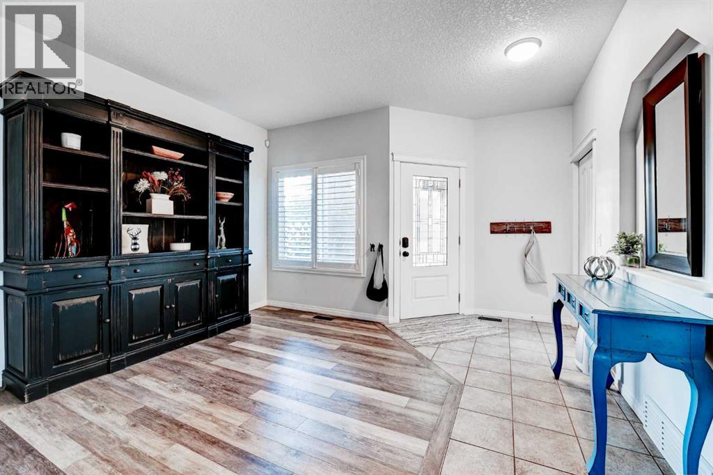 195 Chapalina Terrace Se, Calgary, Alberta  T2X 3X3 - Photo 4 - A2277812