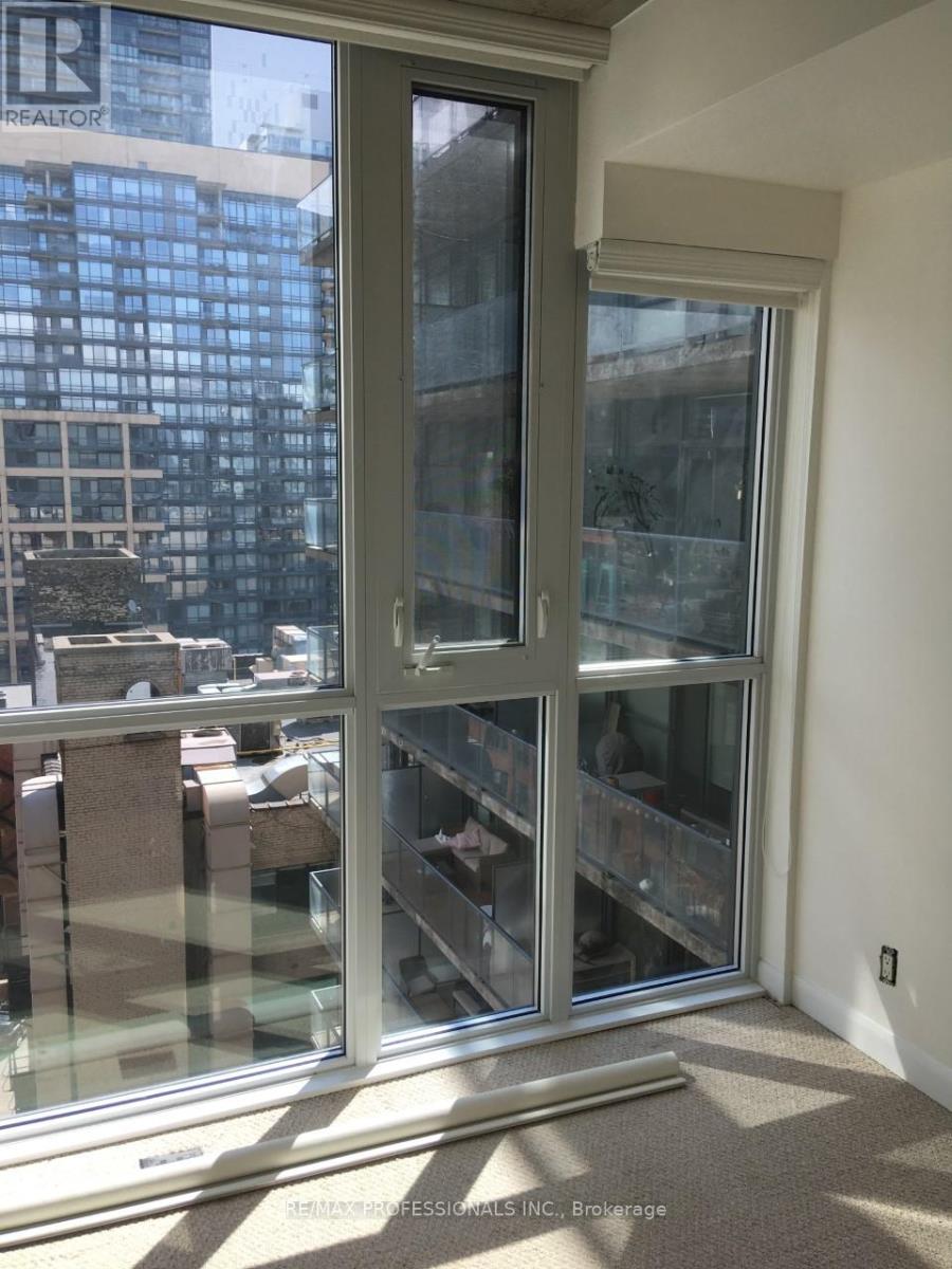 1001 - 478 King Street W, Toronto, Ontario  M5V 0A8 - Photo 13 - C12699440