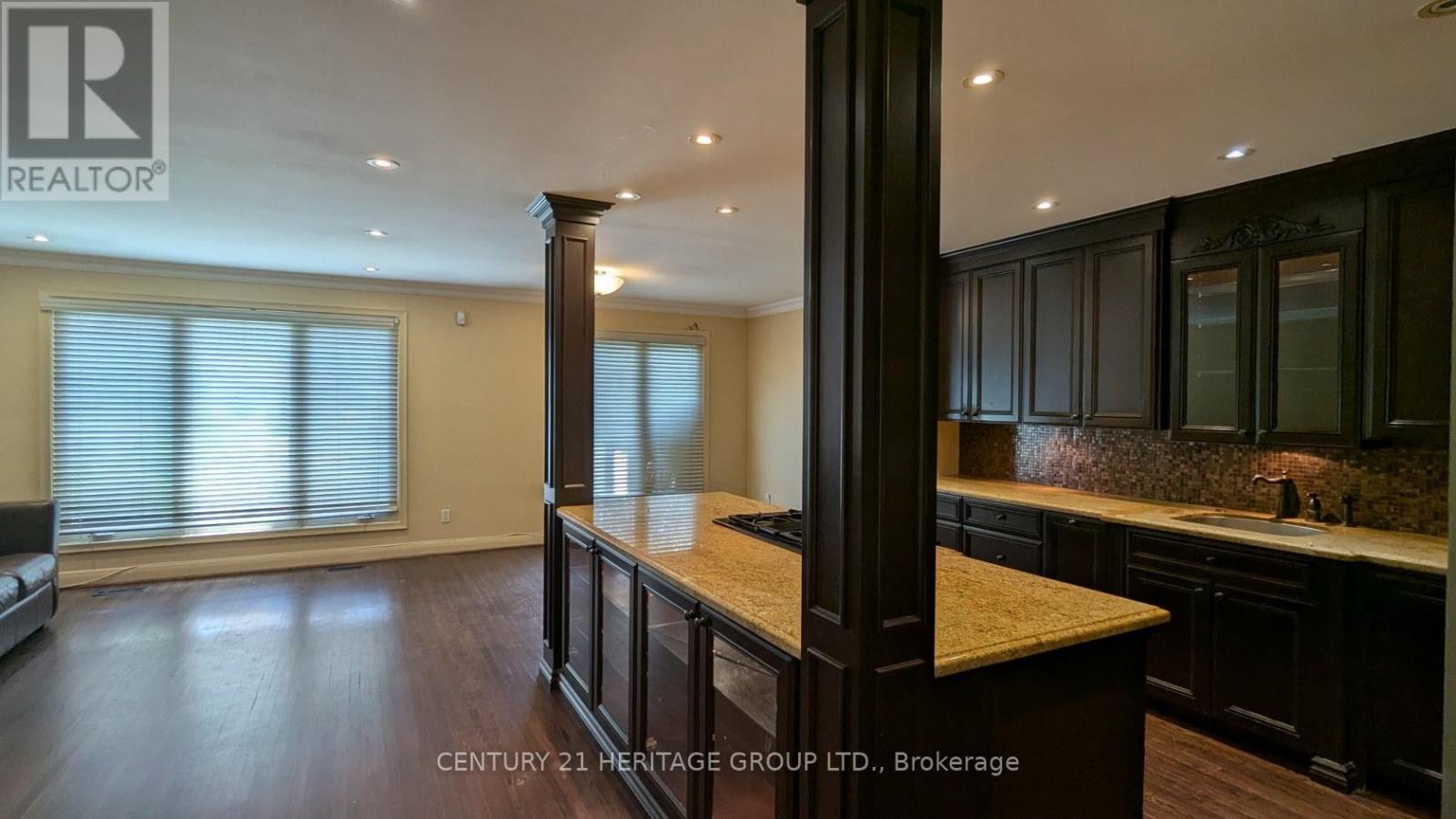Main - 138 Waterloo Avenue, Toronto, Ontario  M3H 3Y8 - Photo 4 - C12699468