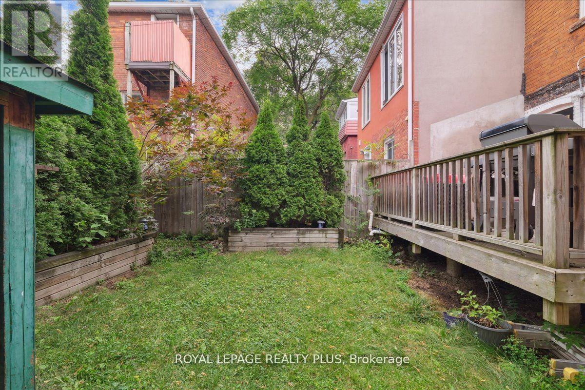 350 Albany Avenue, Toronto, Ontario  M5R 3C9 - Photo 34 - C12699570