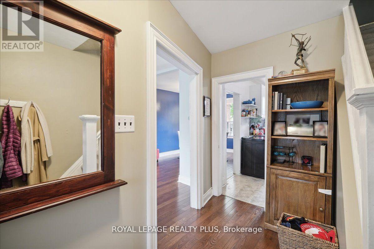 350 Albany Avenue, Toronto, Ontario  M5R 3C9 - Photo 5 - C12699570