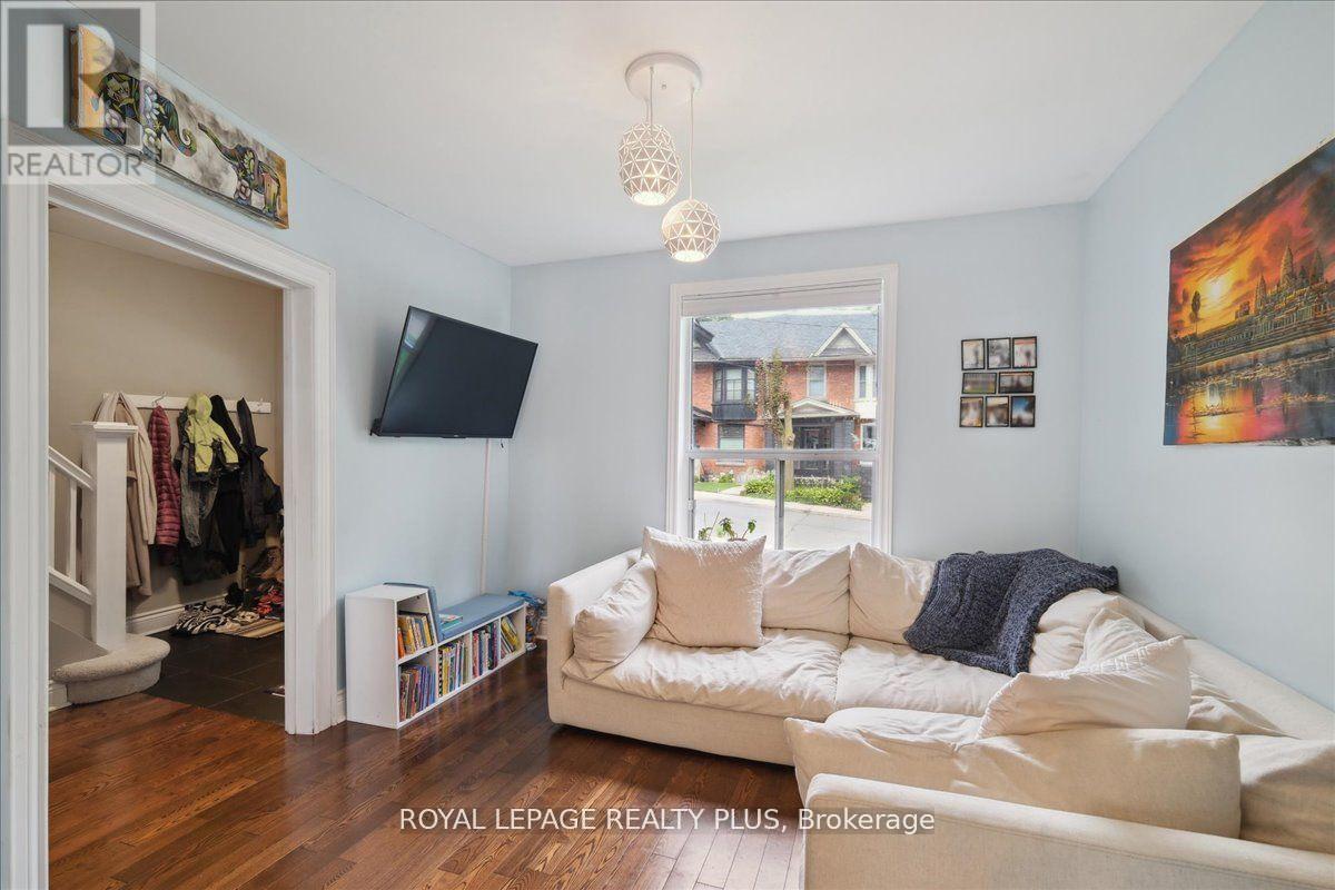 350 Albany Avenue, Toronto, Ontario  M5R 3C9 - Photo 8 - C12699570