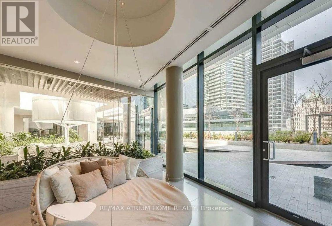 5210 - 88 Harbour Street, Toronto, Ontario  M5J 1B7 - Photo 22 - C12699702