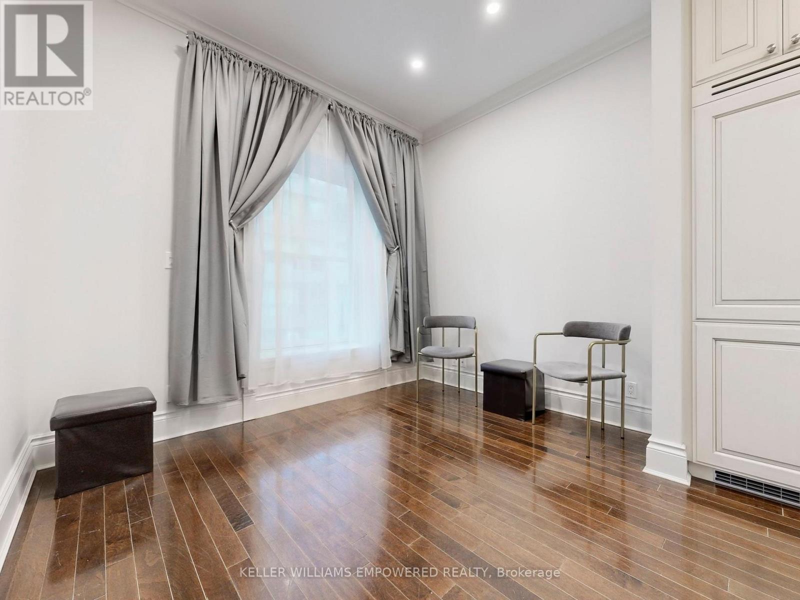 522 - 22 Leader Lane, Toronto, Ontario  M5E 0B2 - Photo 11 - C12699708