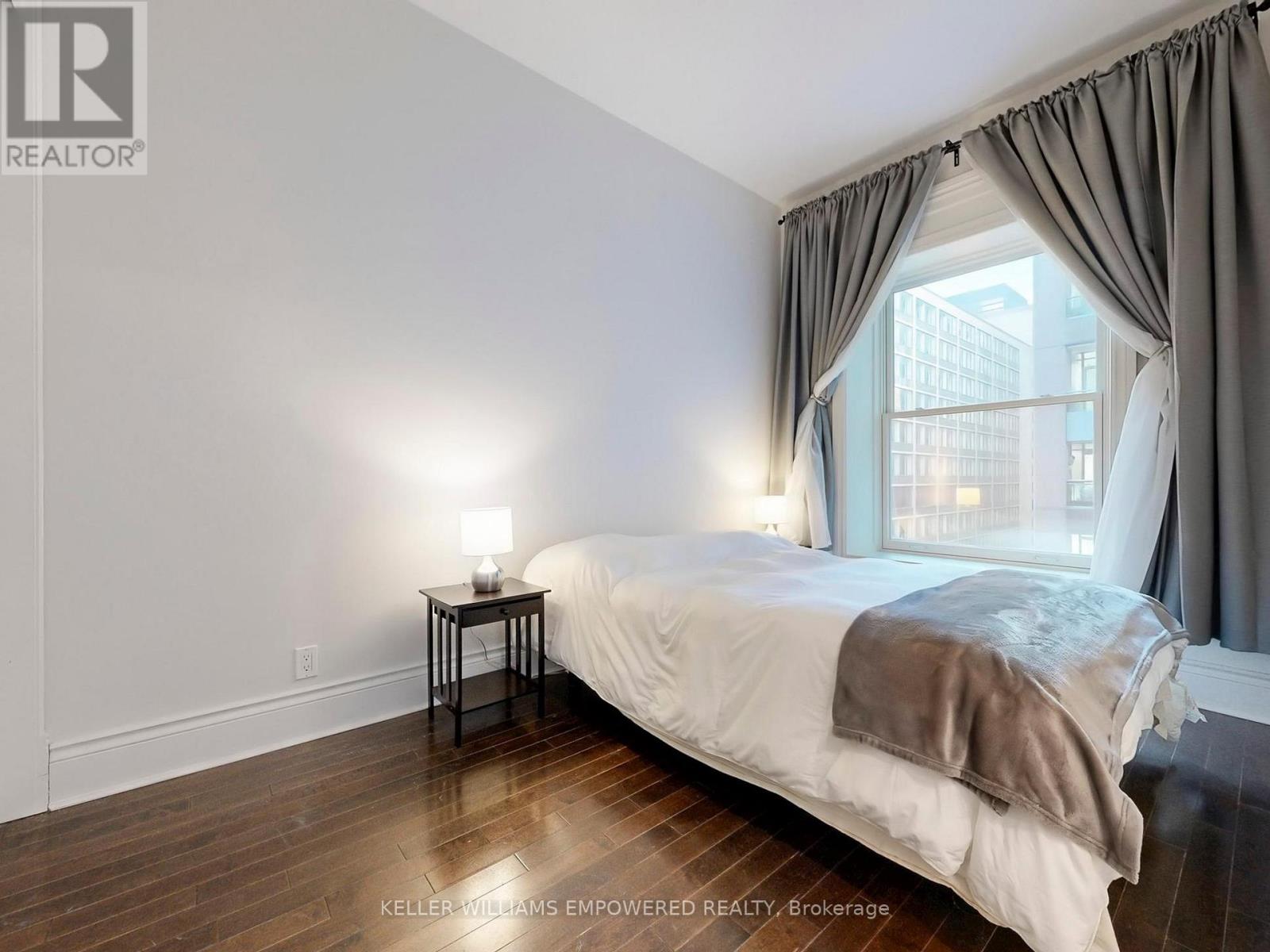 522 - 22 Leader Lane, Toronto, Ontario  M5E 0B2 - Photo 16 - C12699708