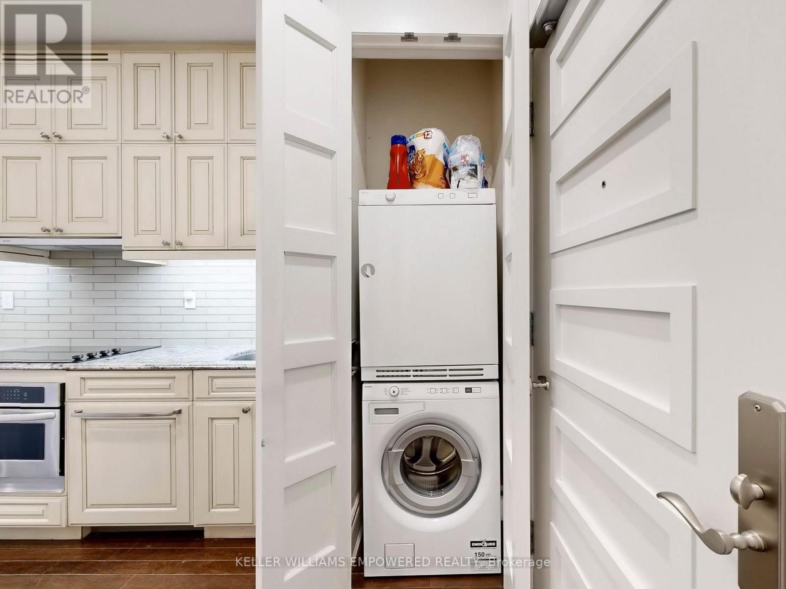 522 - 22 Leader Lane, Toronto, Ontario  M5E 0B2 - Photo 19 - C12699708