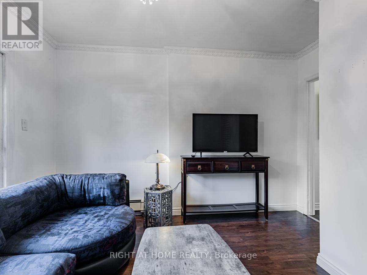 110a Harewood Avenue, Toronto, Ontario  M1M 2R5 - Photo 5 - E12699506