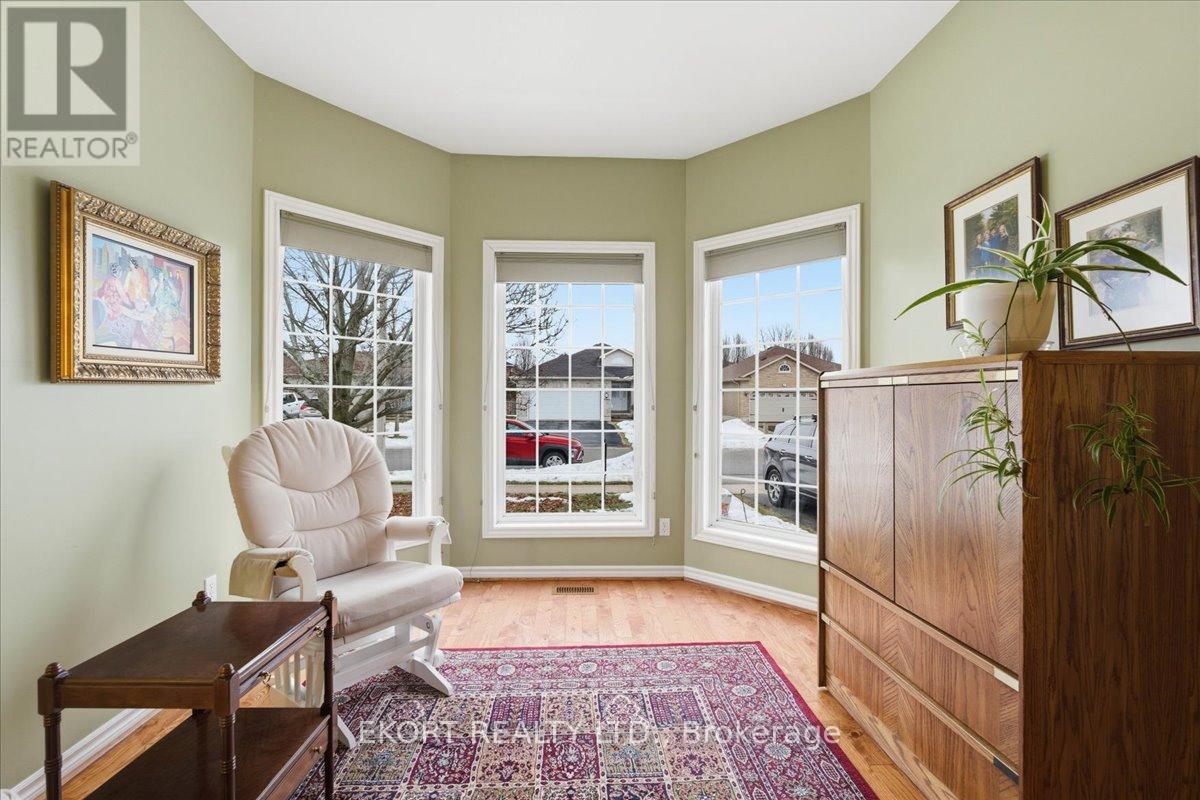 22 Linden Lane, Belleville, Ontario  K8N 5Y6 - Photo 4 - X12387579