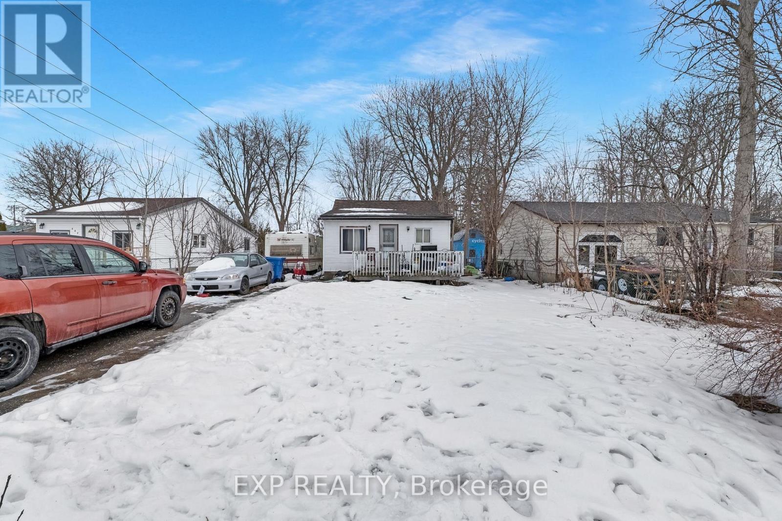 765 Sedore Avenue, Georgina, Ontario  L0E 1S0 - Photo 2 - N12699662