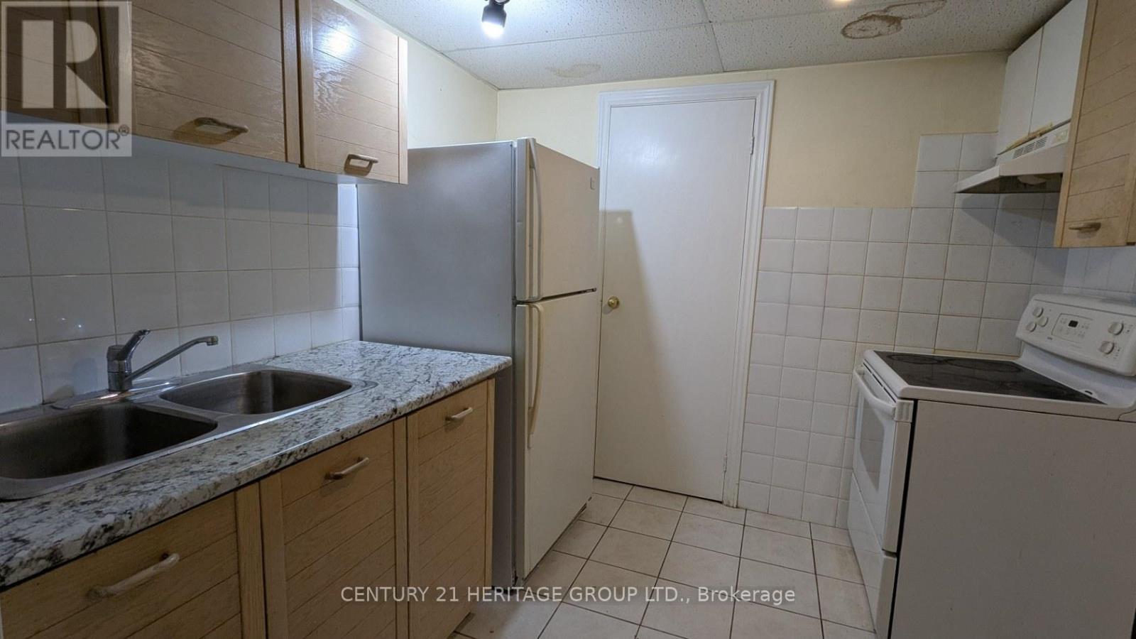 Bsmt - 377 Centre Street E, Richmond Hill, Ontario  L4C 1B5 - Photo 3 - N12699710