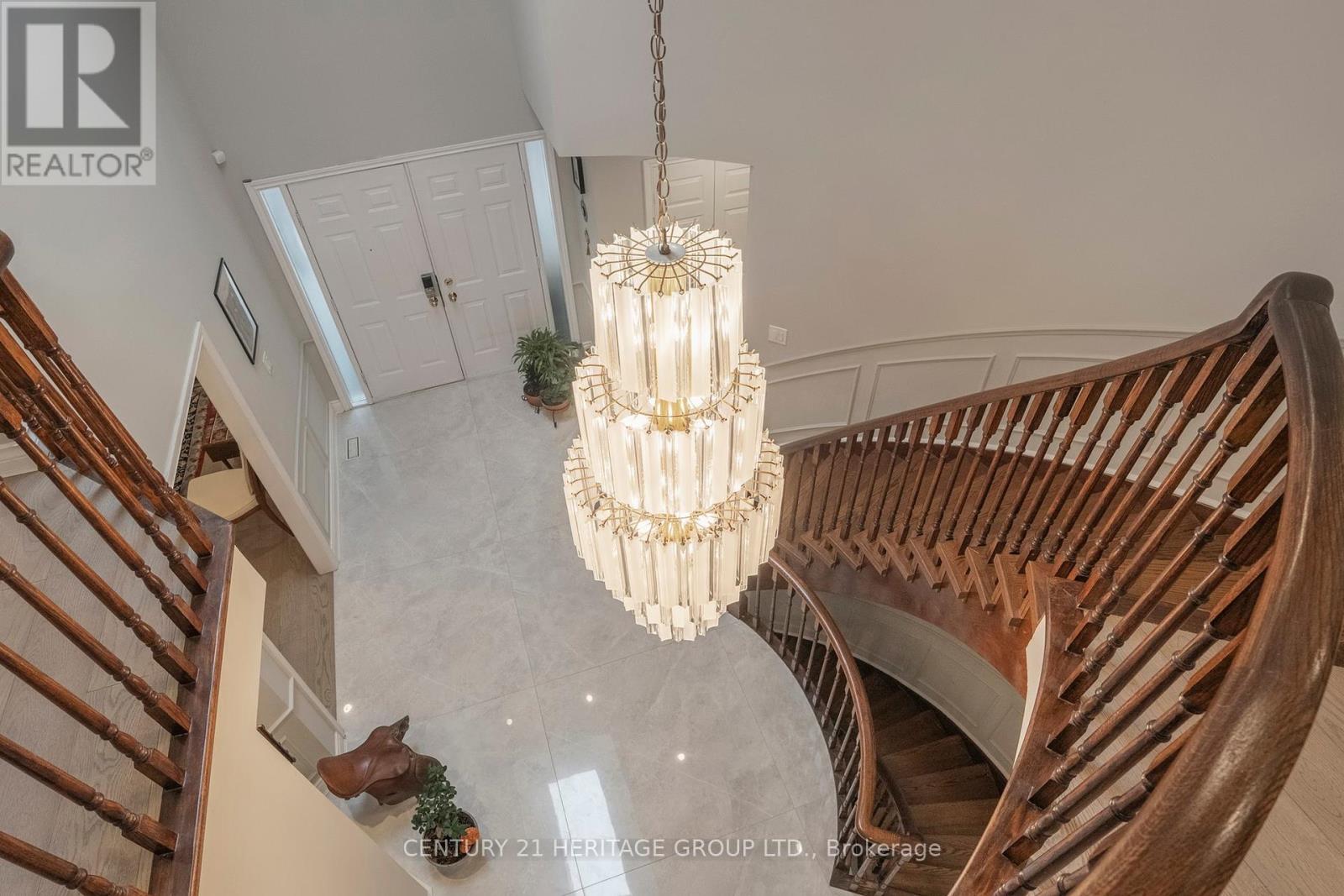 335 Fern Avenue, Richmond Hill, Ontario  L4C 8P6 - Photo 20 - N12699734