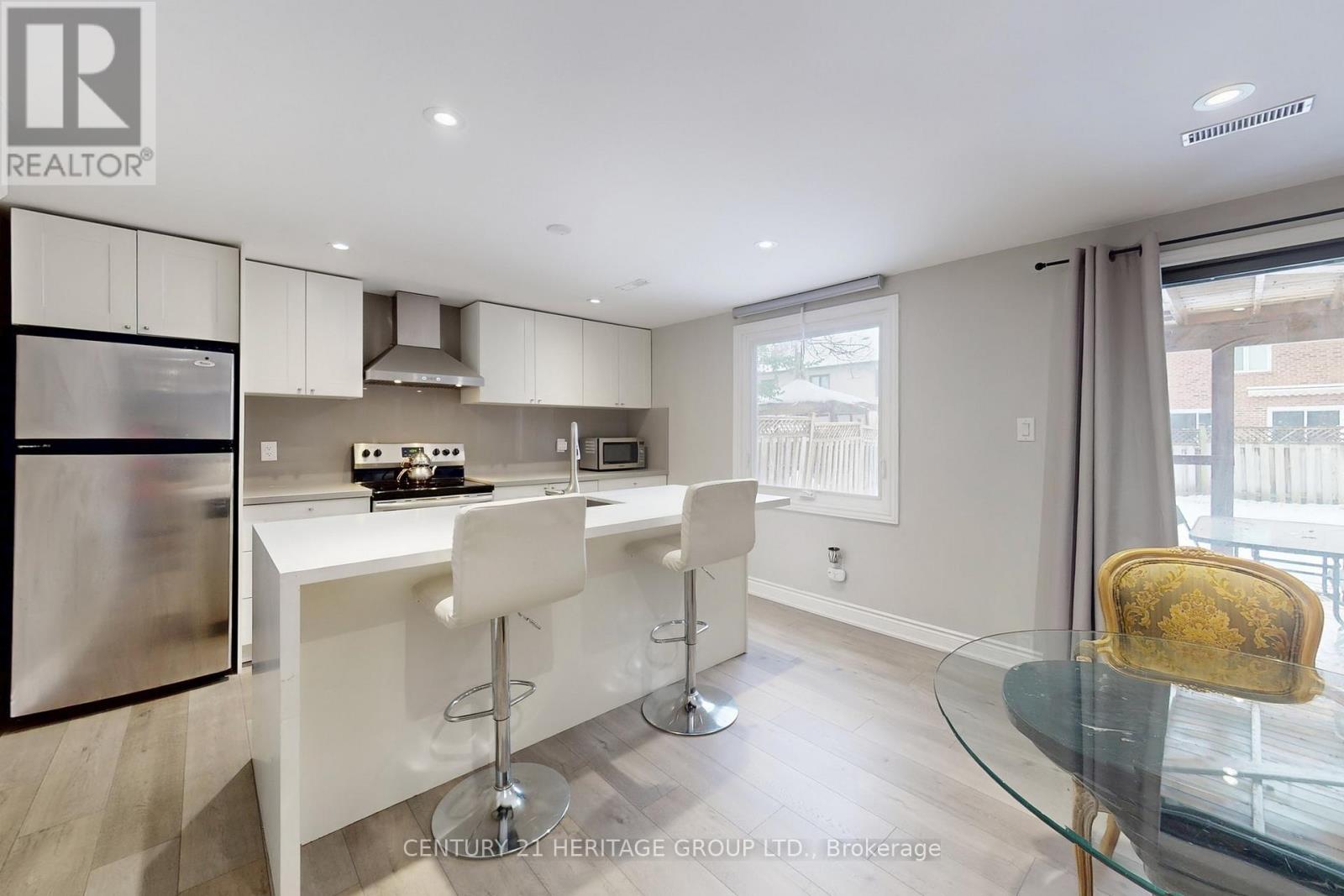 335 Fern Avenue, Richmond Hill, Ontario  L4C 8P6 - Photo 34 - N12699734